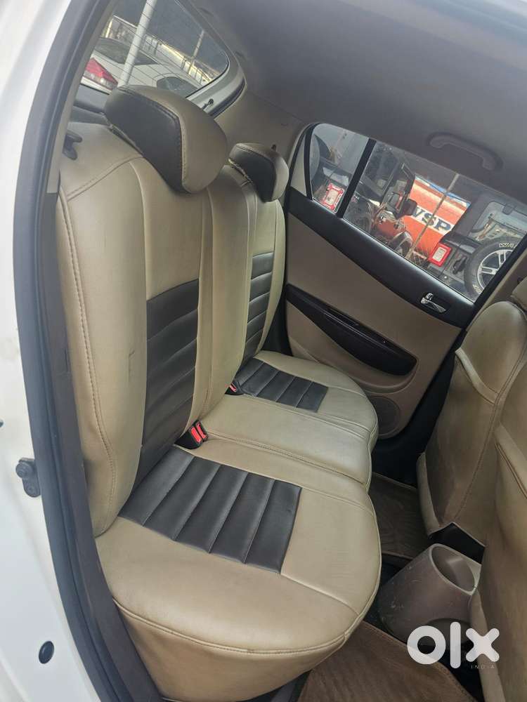 Hyundai I20 2009-2011 Asta, 2010, Petrol