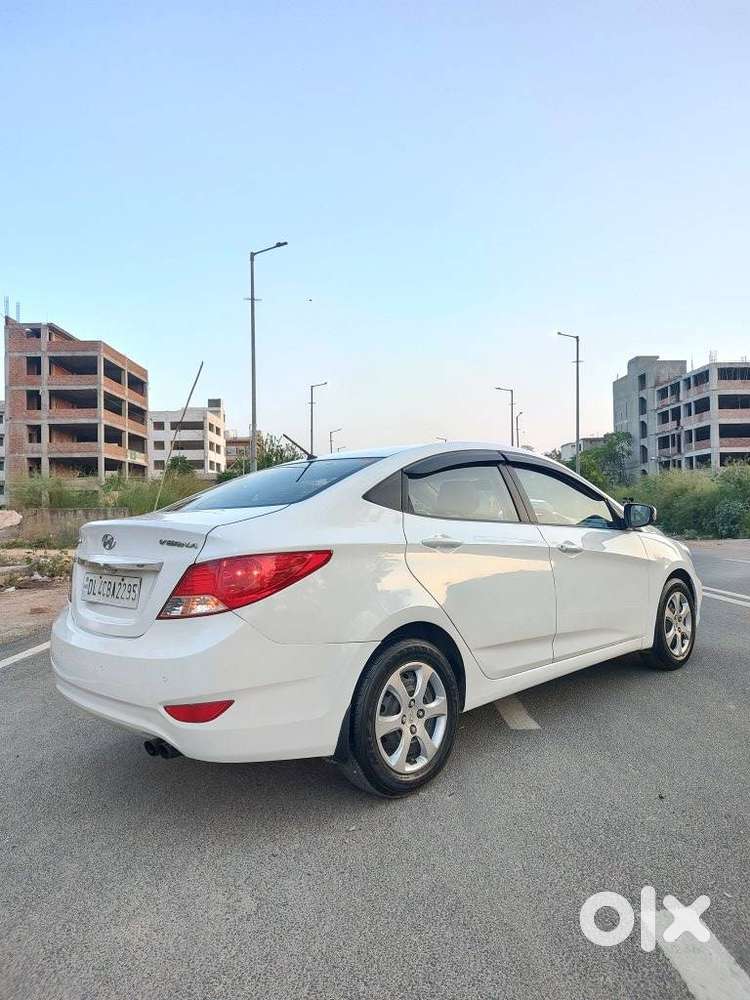 Hyundai Verna Ex 1.6 Vtvt At, 2014, Cng & Hybrids