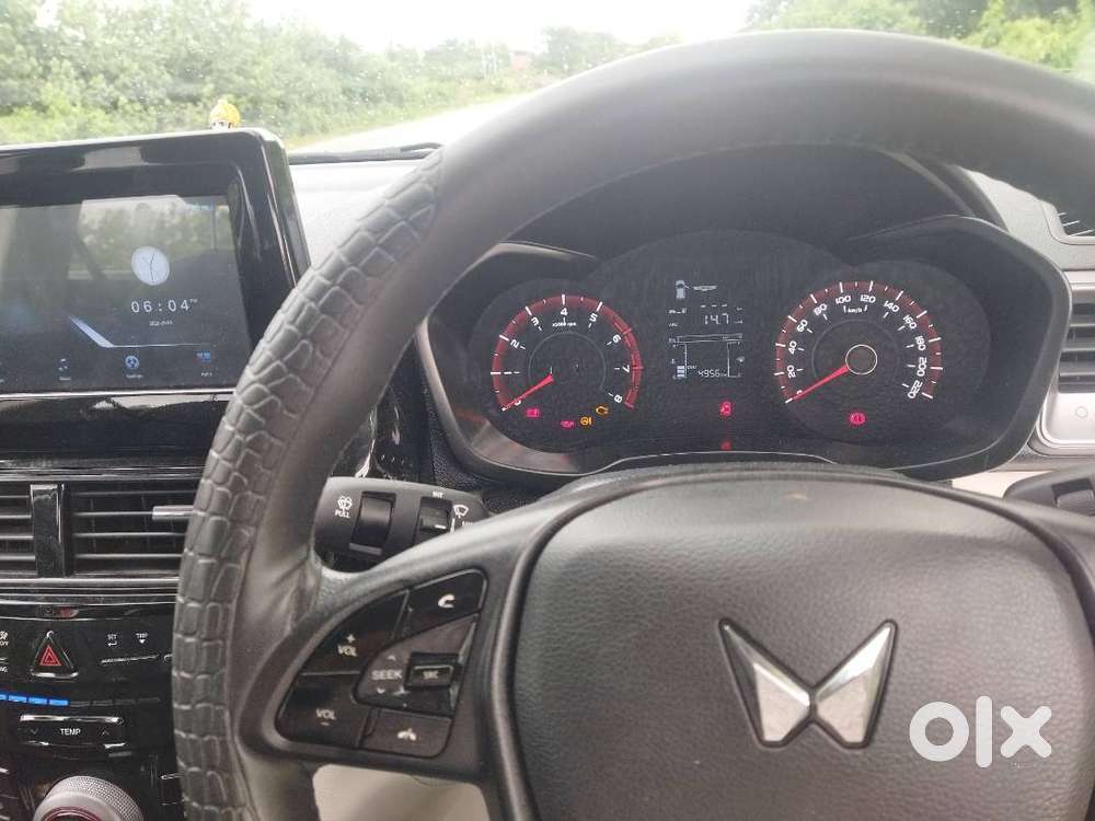 Mahindra Xuv300 Ax7l Petrol 2026