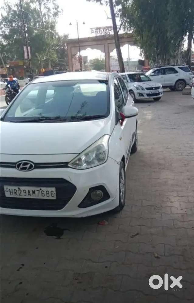 Hyundai Grand I10 2017 Diesel 90000 Km Driven