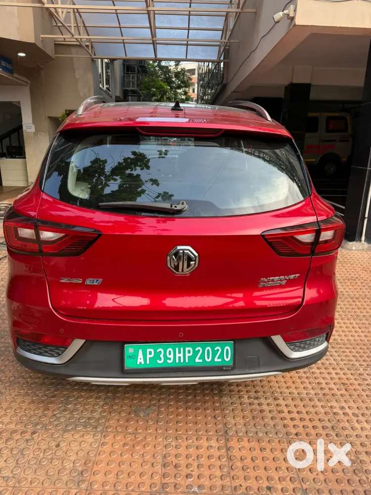 Mg Zs Ev Red