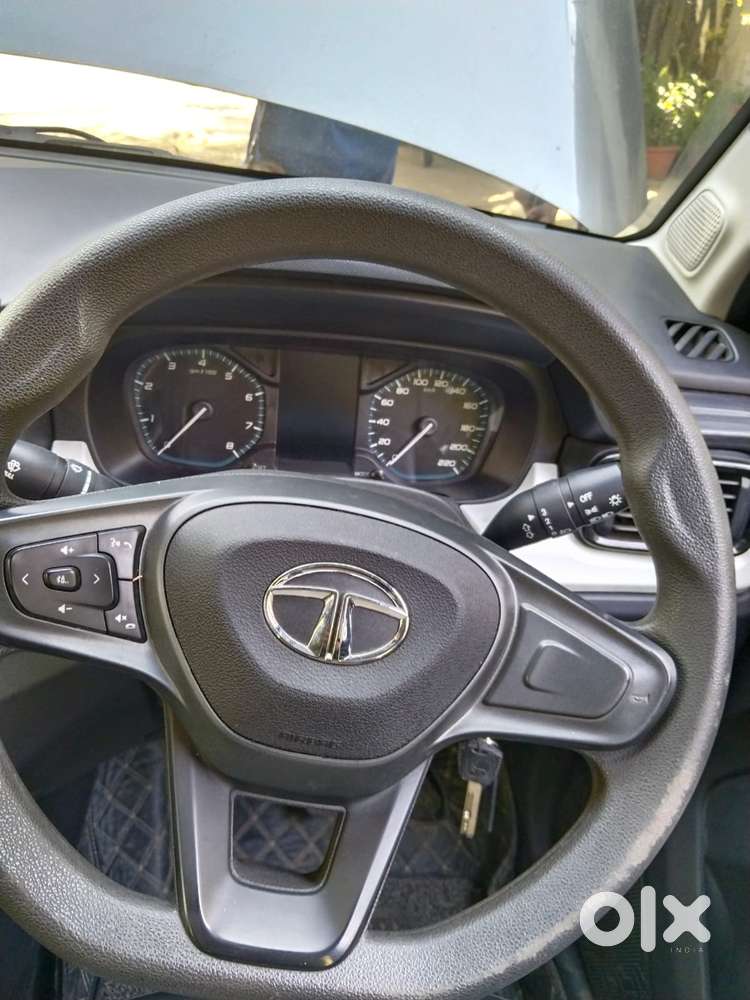 Tata Punch Pure, 2022, Petrol