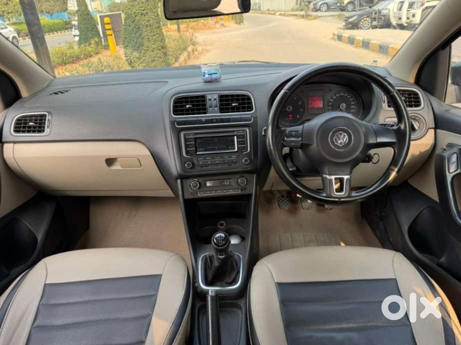 Volkswagen Polo Petrol Highline 1.2l, 2013, Petrol