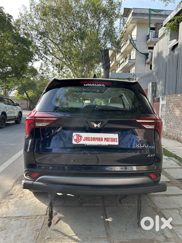 Mahindra Xuv700 2.0 Ax 7 Petrol At Str, 2024, Petrol