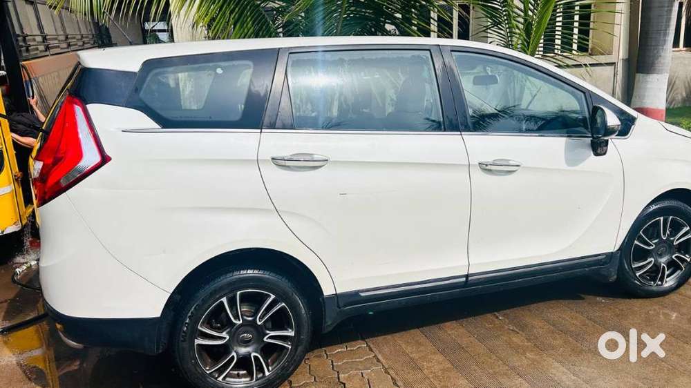 Mahindra Marazzo