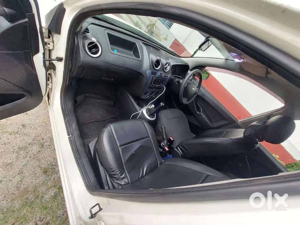 Ford Figo Petrol 2014