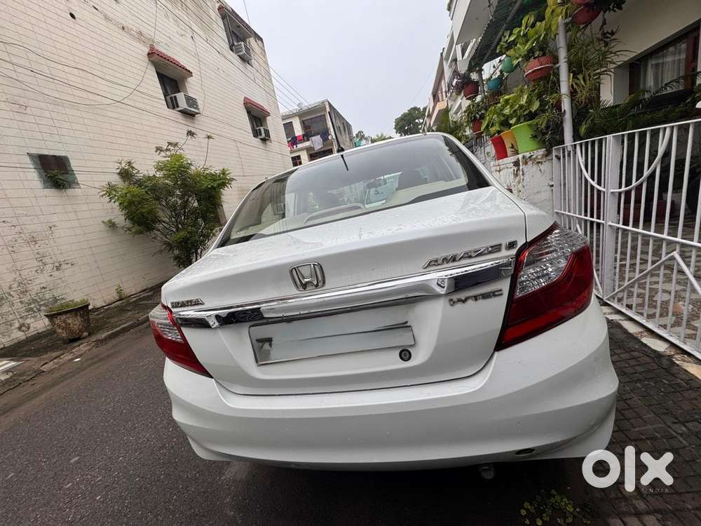 Honda Amaze 1.2 Petrol 2017