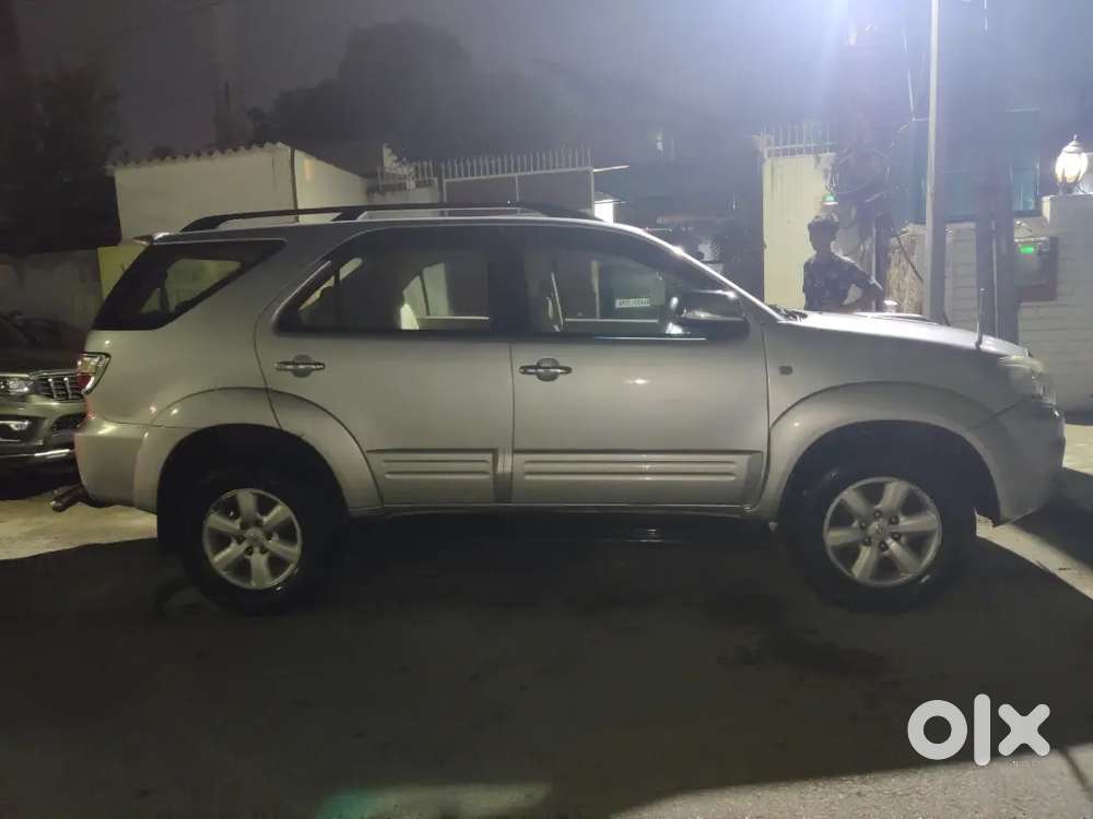Toyota Fortuner 3.0 2010