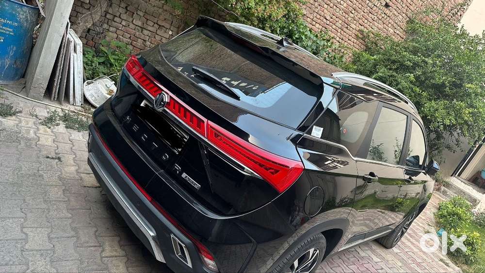Mg Hector Plus Sharp Pro Cvt (2023) - Great Condition