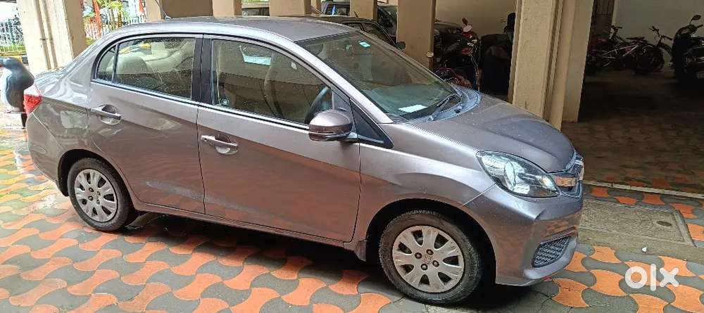 Honda Amaze 2016 Petrol Well Maintained