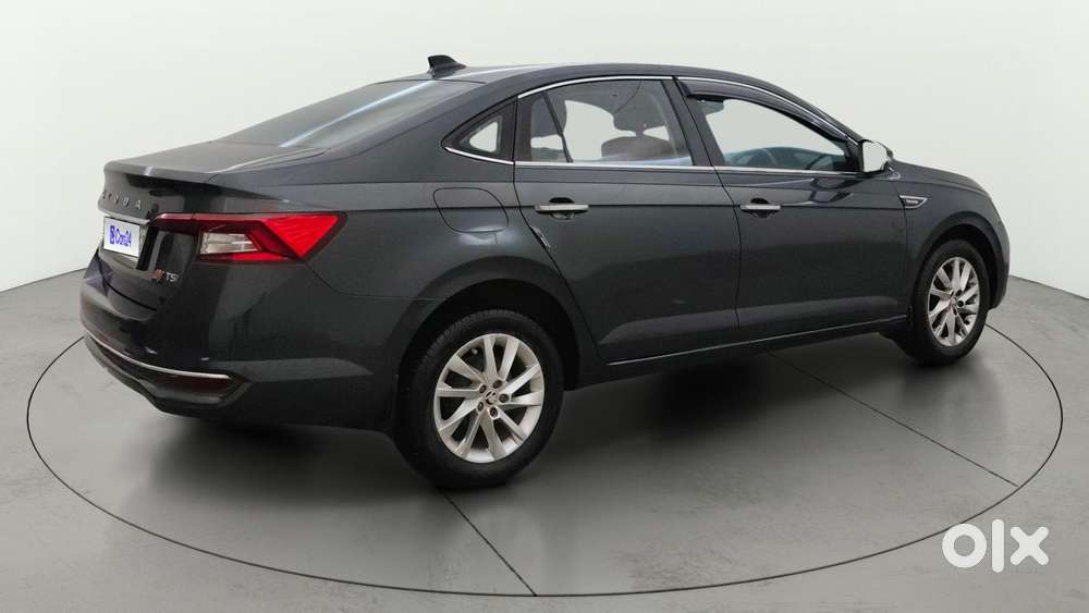 Skoda Slavia Ambition 1.5l Tsi Mt, 2023, Petrol