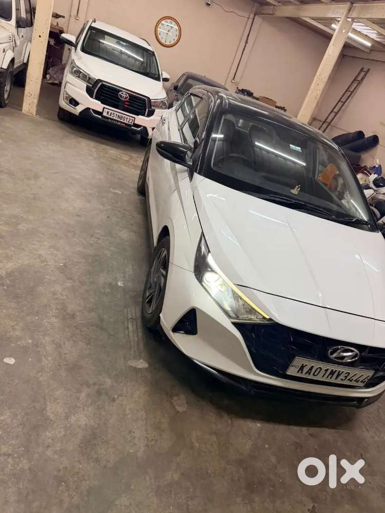Hyundai New i20 1.5 Asta 2021 sunroof push button