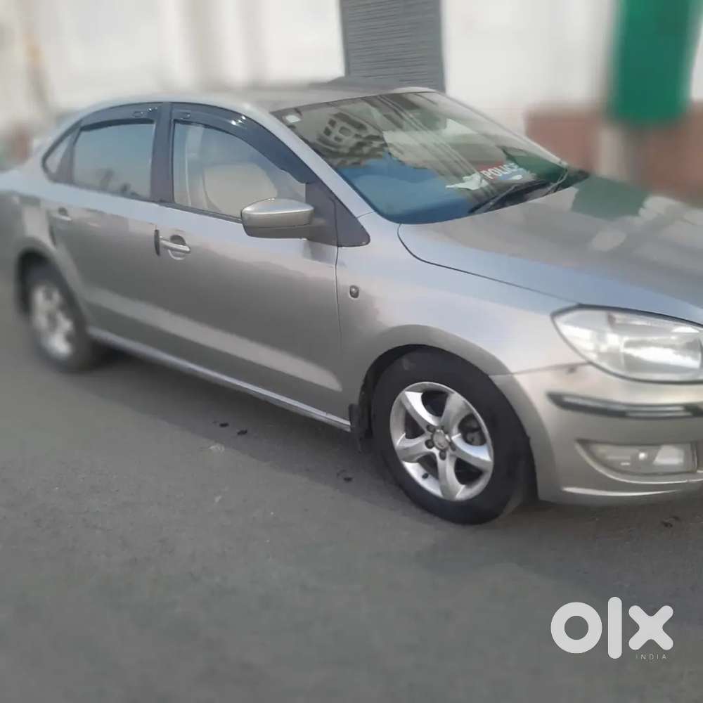 Skoda Rapid 1.6 Tdi 2012