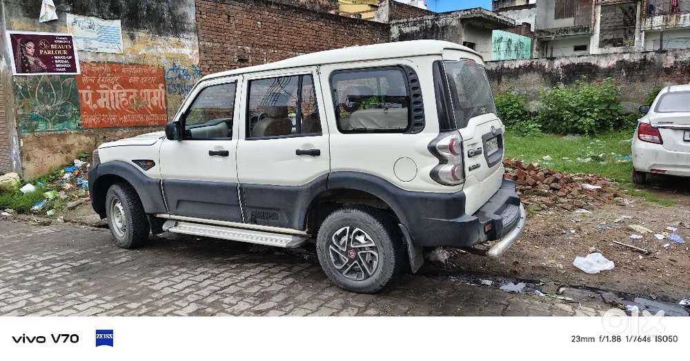 Mahindra Scorpio Classic 2016 डीज़ल