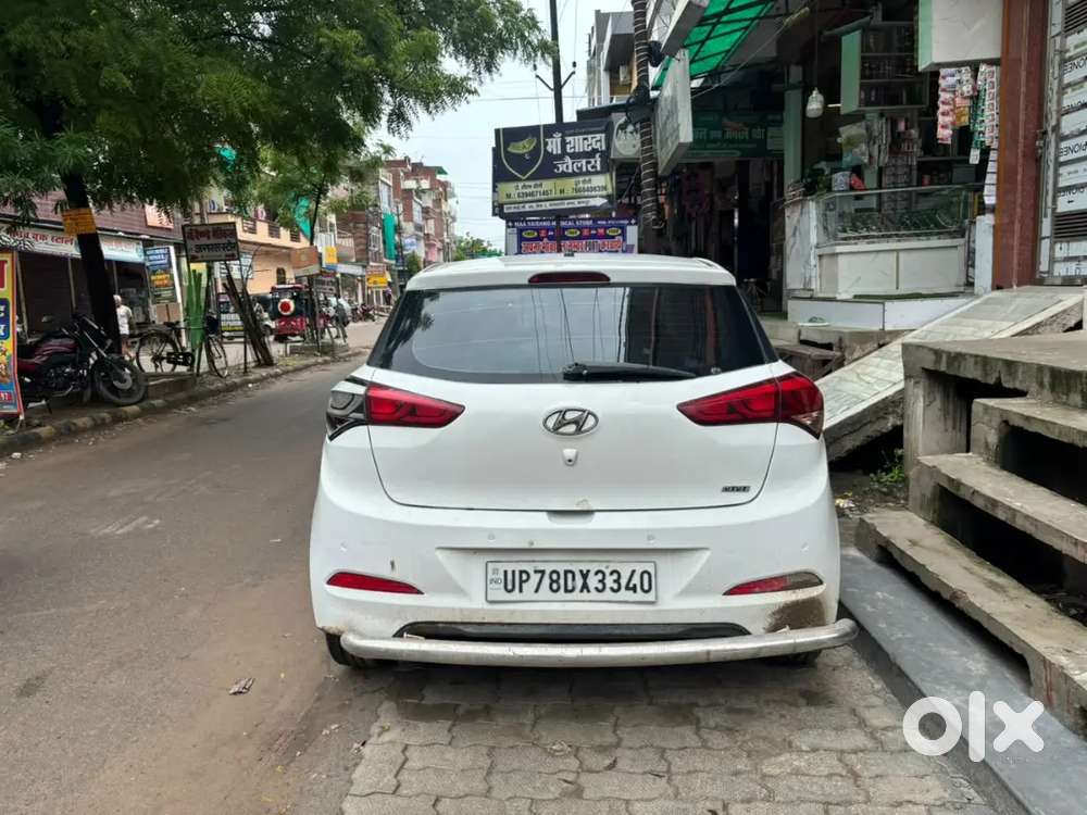 Hyundai I20 Sportz 2015 Car Top Model Push Button Start