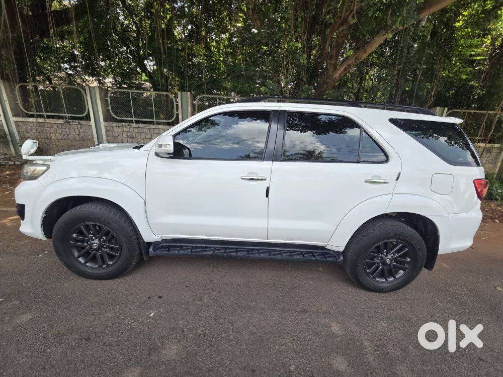 Toyota Fortuner 3.0 4x4 Manual, 2015, Diesel