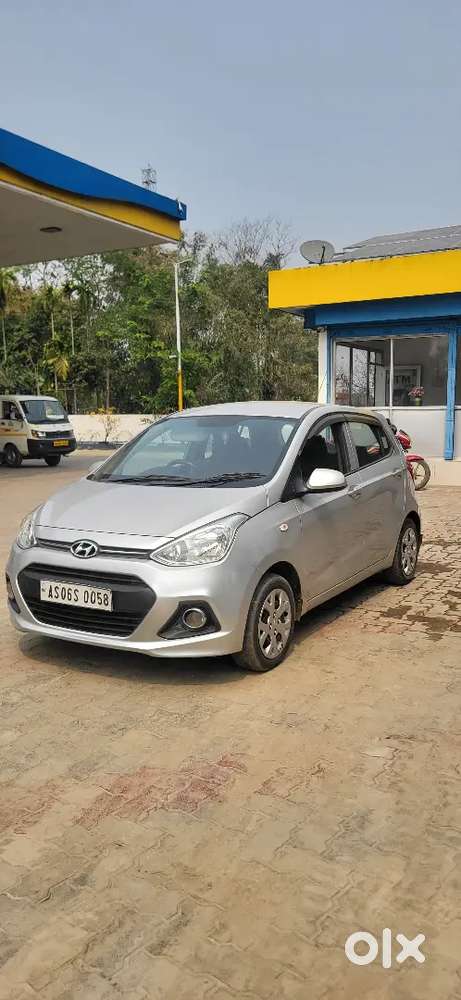 Hyundai Grand I10 2017 Petrol 62000 Km Driven