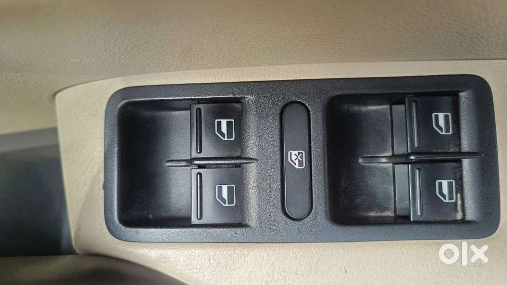 Volkswagen Vento Petrol Highline, 2015, Petrol