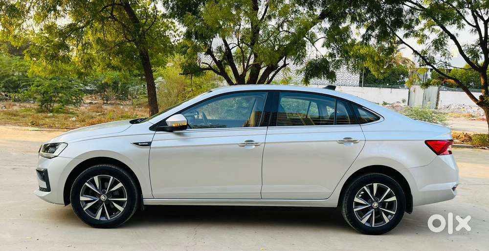 Skoda Slavia 1.0 Tsi Style At, 2024, Petrol