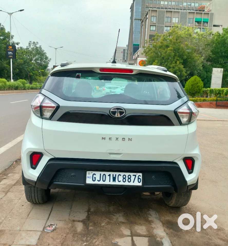 Tata Nexon 1.2 Revotron Xm (s), 2021, Petrol