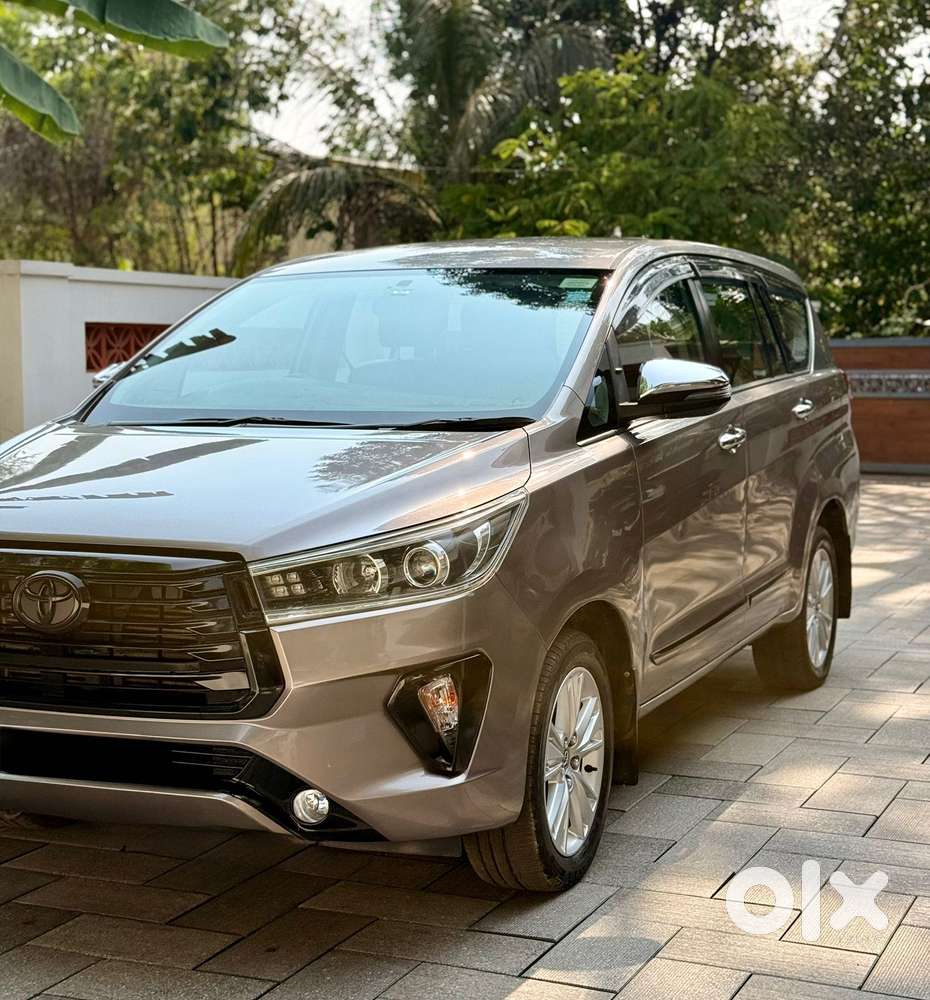 Toyota Innova Crysta 2.8z Automatic, 2018, Diesel