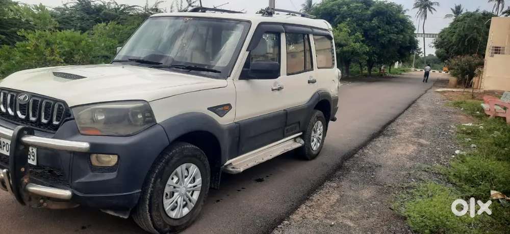 Mahindra Scorpio 2016 Diesel Well Maintained