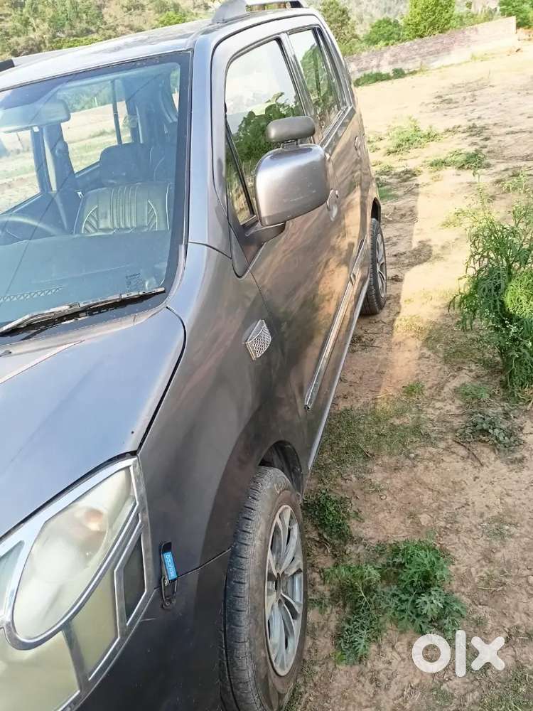 Alloys Wheel Added Floor Mat