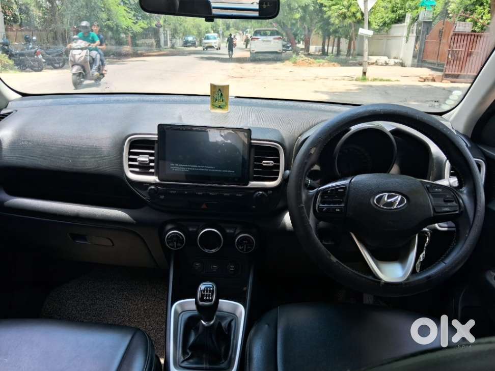 Hyundai Venue 1.0 Sx Turbo Imt Dual Tone Sport, 2019, Petrol