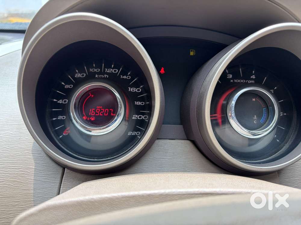 Mahindra Xuv500 W8, 2015, Diesel