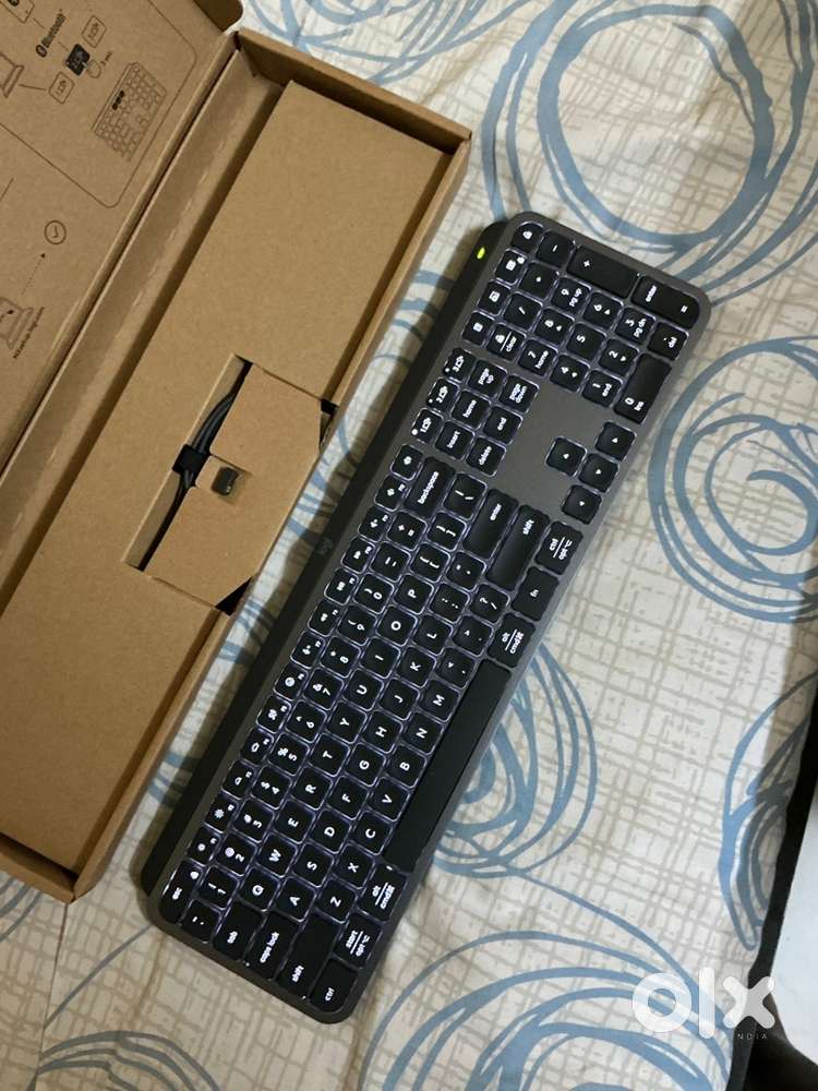 Logitech MX Keys Keyboard Big