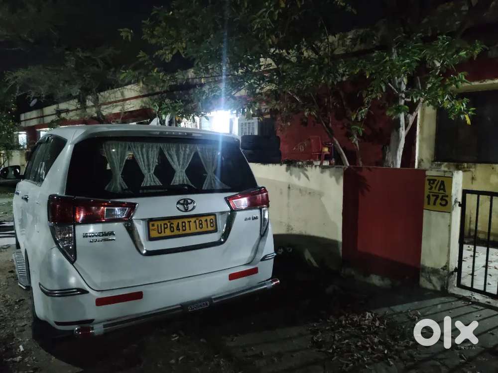 Toyota Innova Crysta 2020 Diesel 100000 Km Driven