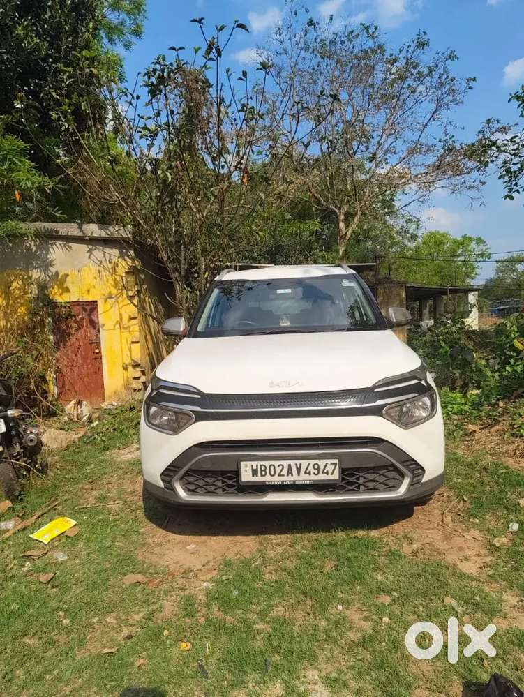 Kia Carens 2024 Diesel Well Maintained