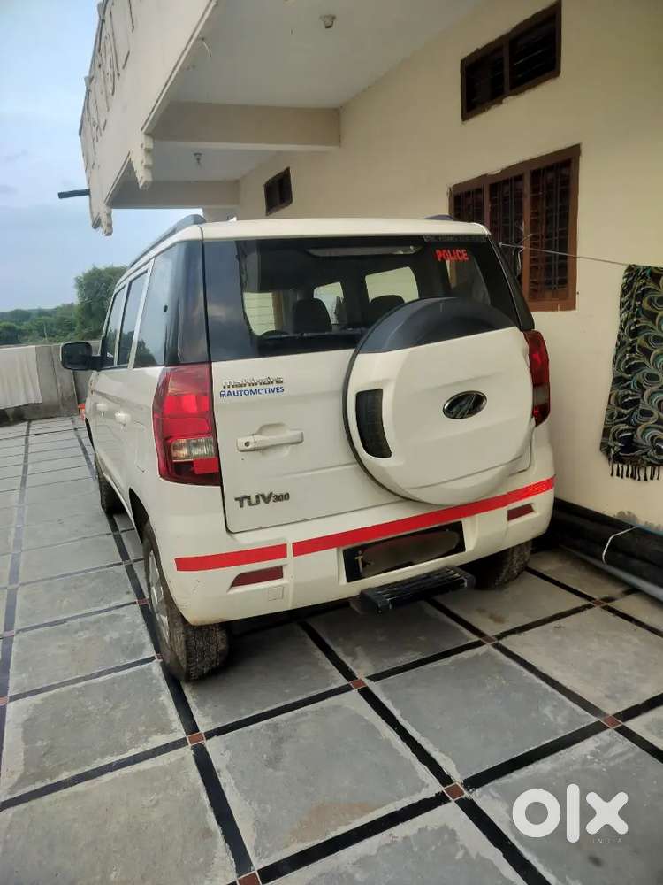 Mahindra Tuv 300 2018 Diesel 169000 Km Driven