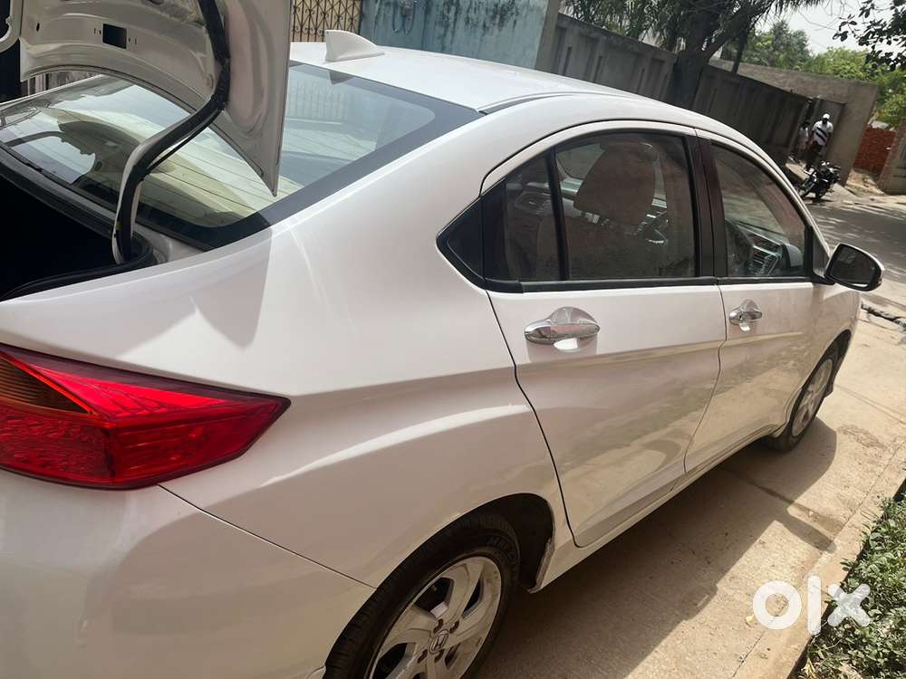 Honda City Cng & Hybrids 132000 Km Driven