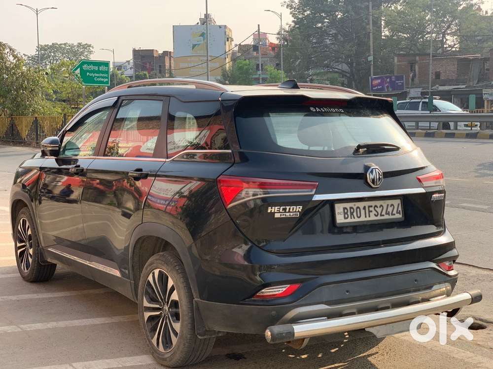 Mg Hector Plus Sharp Pro 1.5 Turbo Petrol 7 Str Dual Tone, 2022, Pet..