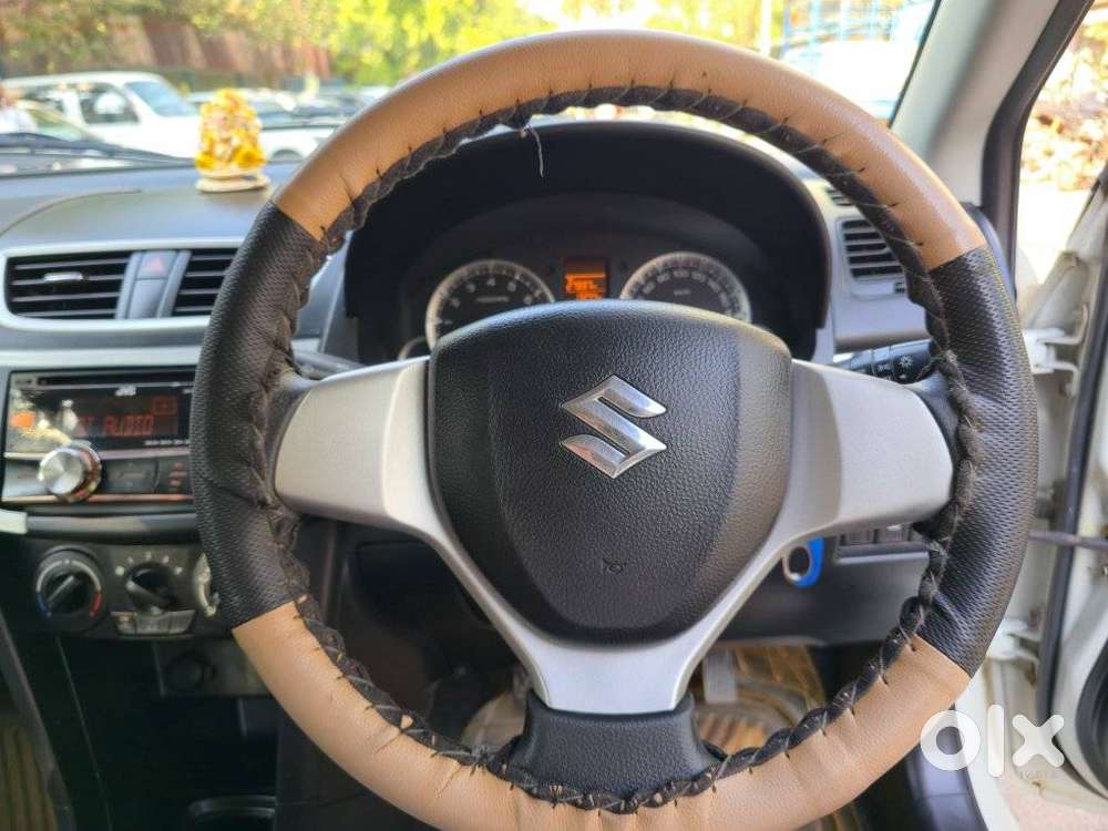 Maruti Suzuki Swift Vxi + Manual, 2012, Petrol