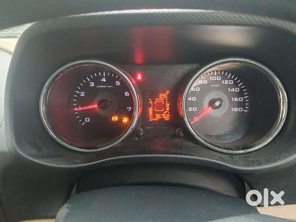 Mahindra Tuv 300 Mhawk100 T8, 2015, Diesel