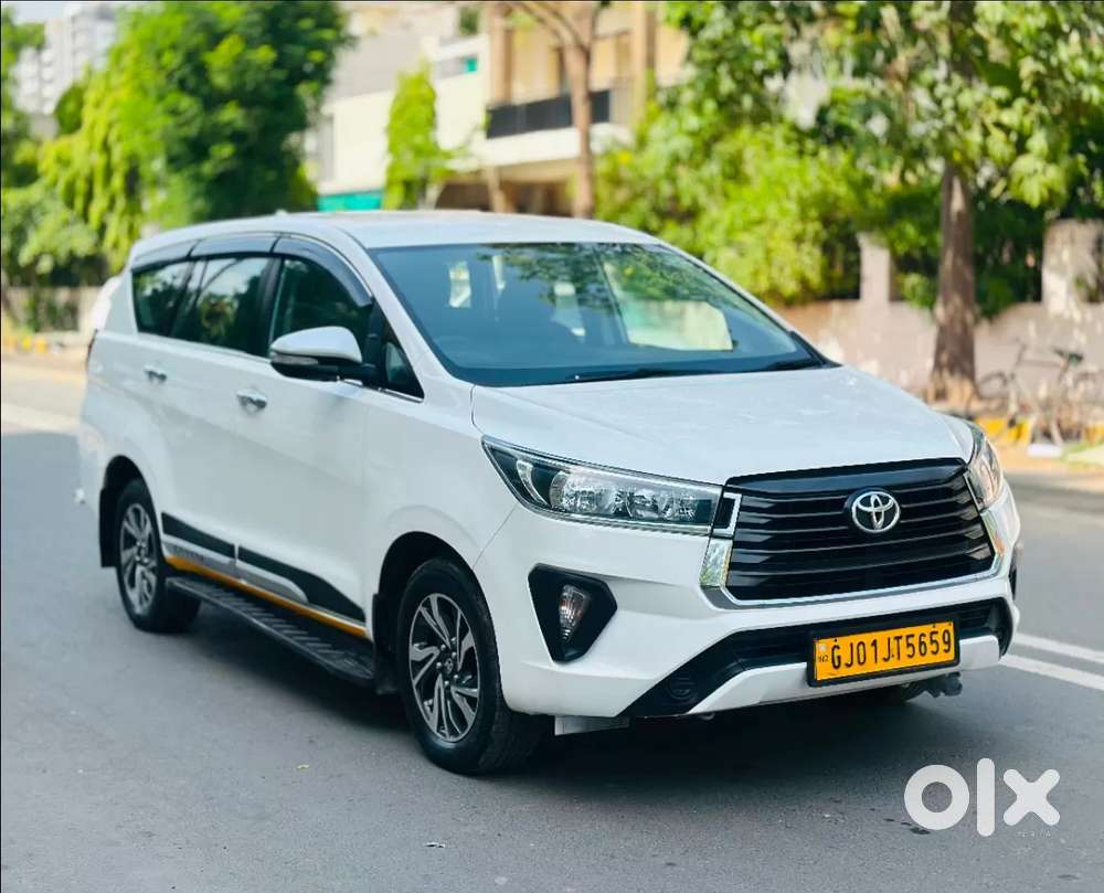 Toyota Innova Crysta [2020-ongoing] 2.4 Gx 8 Str, 2022, Diesel