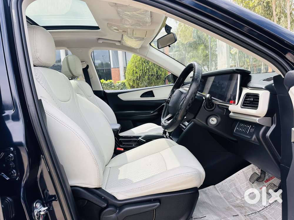 Mahindra Xuv700 2.2 Ax 5 Diesel Mt 7 Str, 2023, Diesel