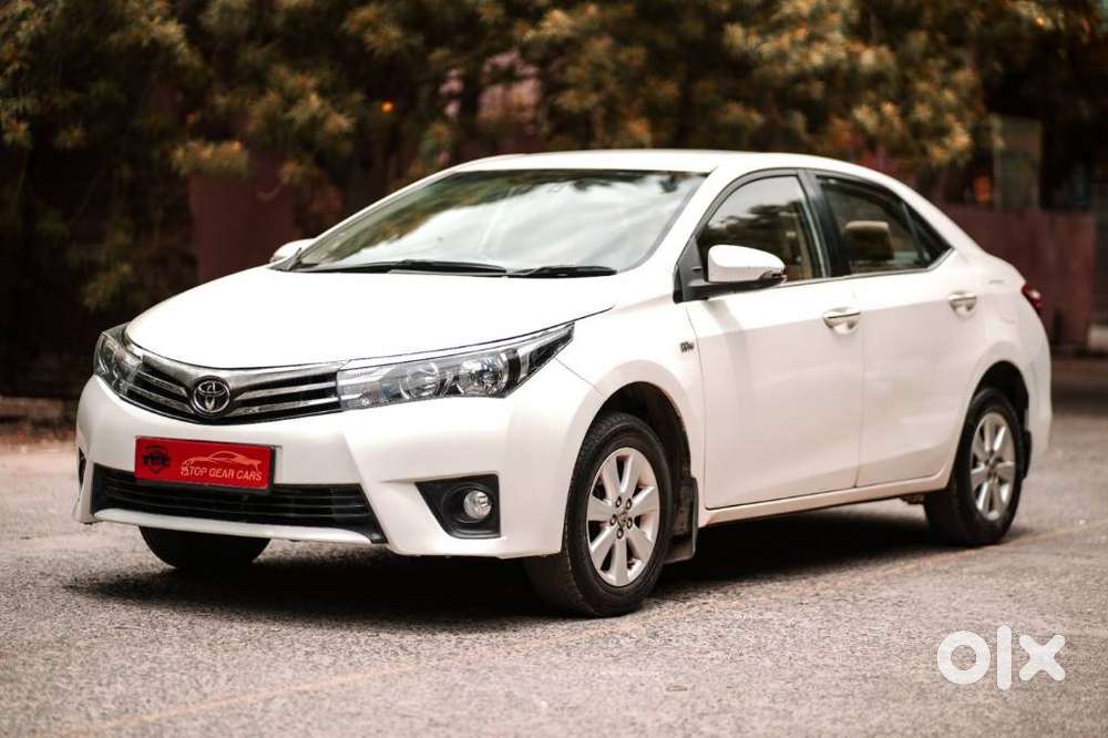 Toyota Corolla Altis G At, 2015, Petrol