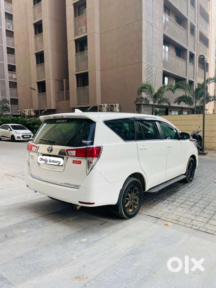 Toyota Innova Crysta 2.4 G Plus Mt 7 Str, 2023, Diesel