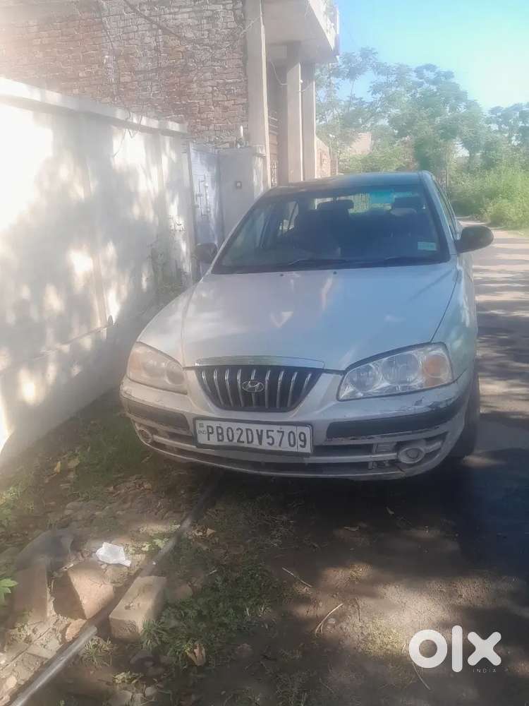 Hyundai Elantra 2004 Petrol 150000 Km Driven