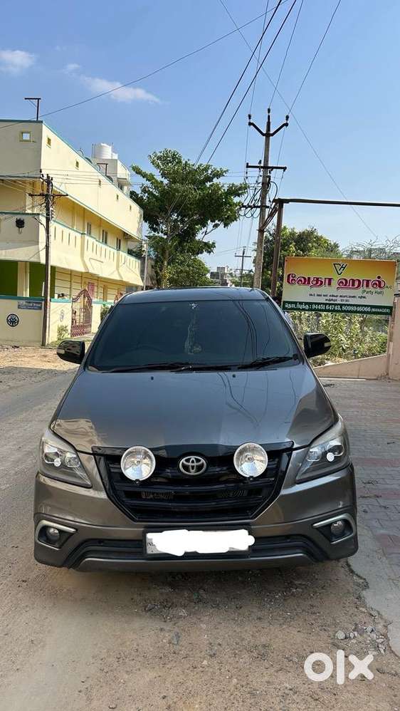 Toyota Innova 2009 Diesel Good Condition Full Company Service Record