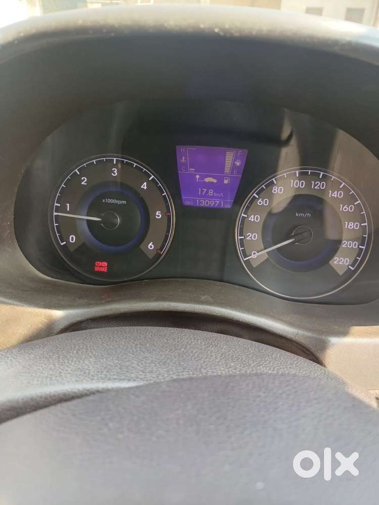 Hyundai Verna Fluidic 2012