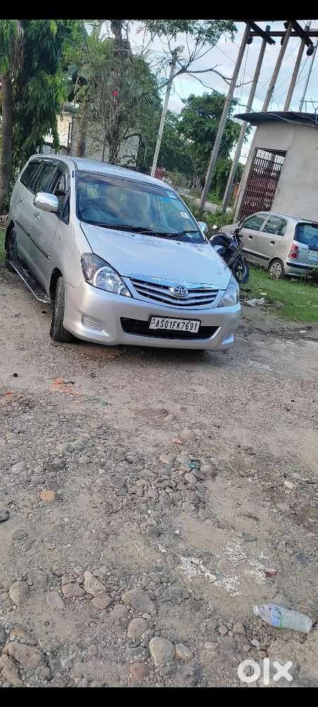 Toyota Innova 2012 Diesel Well Maintained