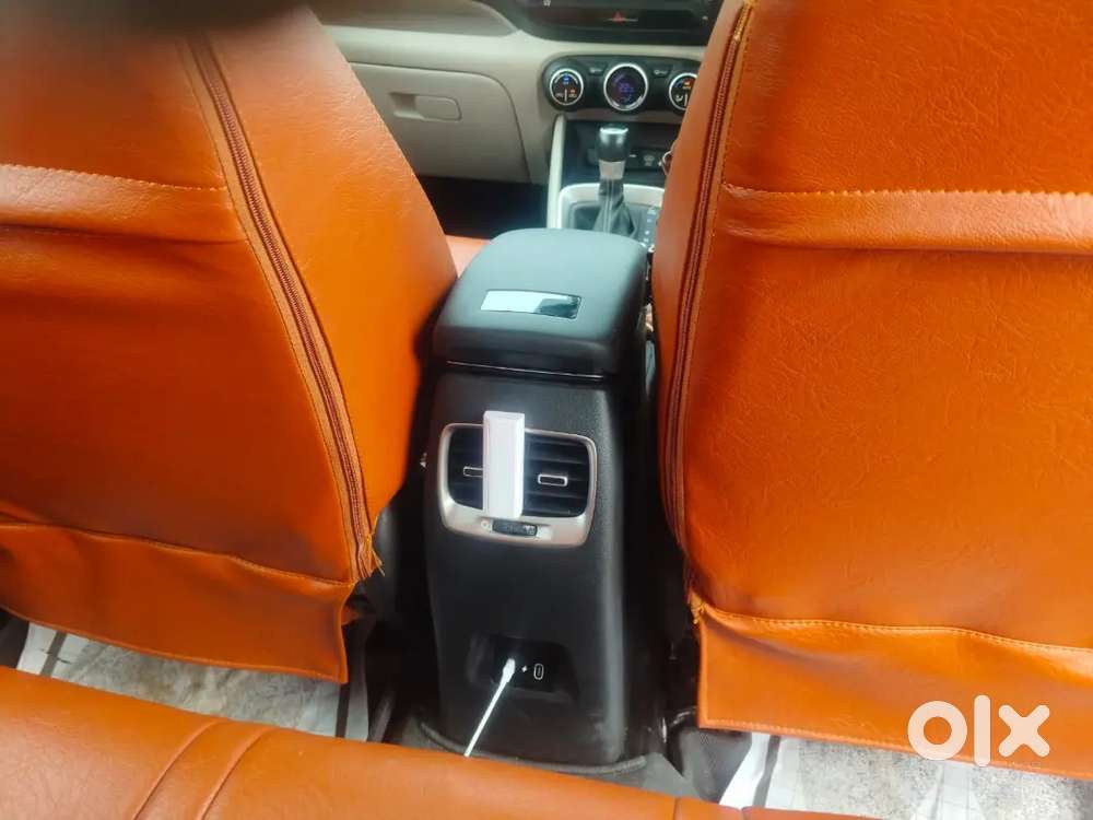 Hyundai Venue 2022 Petrol 4600 Km Driven