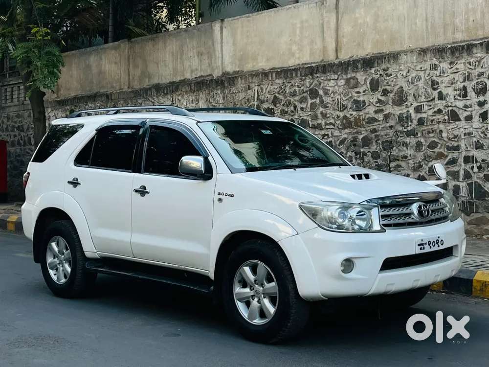 Toyota Fortuner 3.0 2011