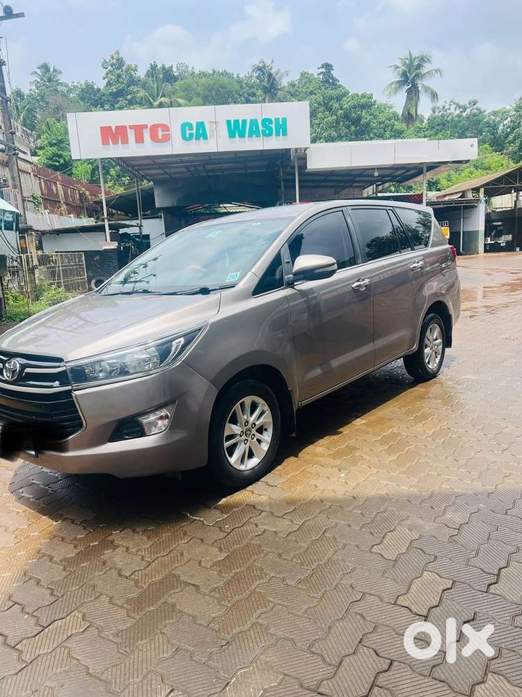 Toyota Innova Crysta 2016 Diesel 170000 Km Driven