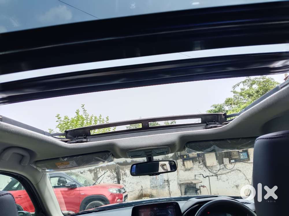 Maruti Suzuki Grand Vitara Smart Hybrid Alpha, 2025, Petrol