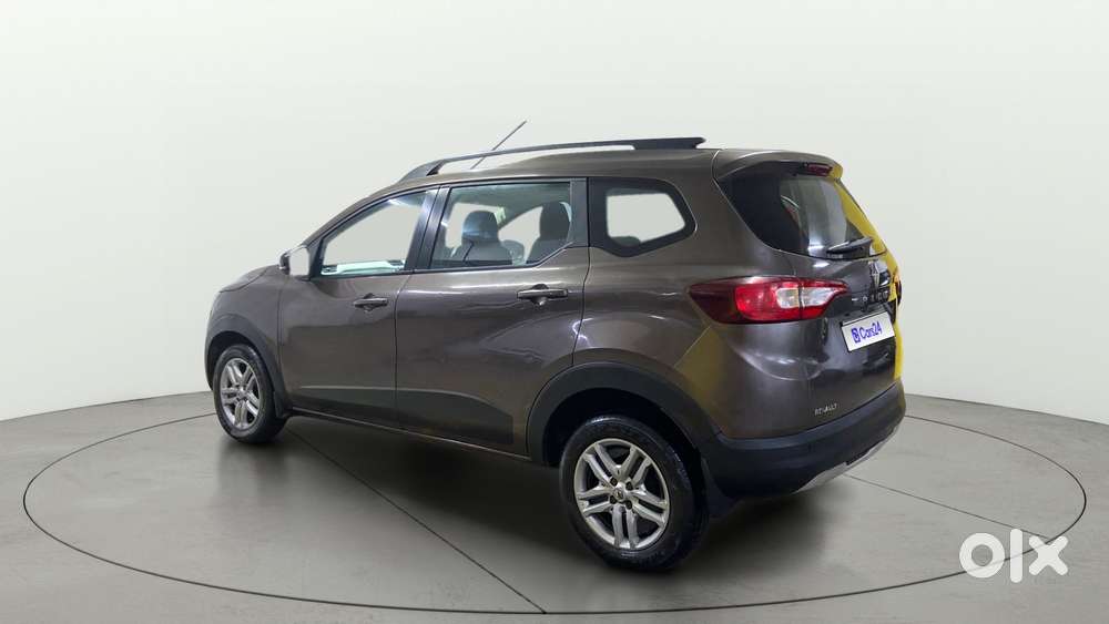 Renault Triber Rxz, 2022, Petrol